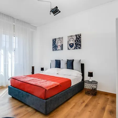 Apartment Residenza Dei Poeti - Roomy And Modern Flat Palermo