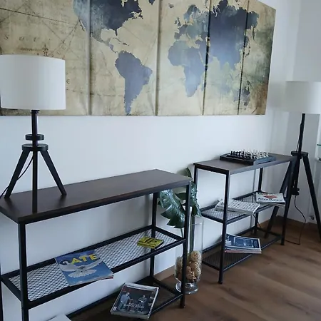 Residenza Dei Poeti - Roomy And Modern Flat