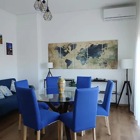 Apartment Residenza Dei Poeti - Roomy And Modern Flat